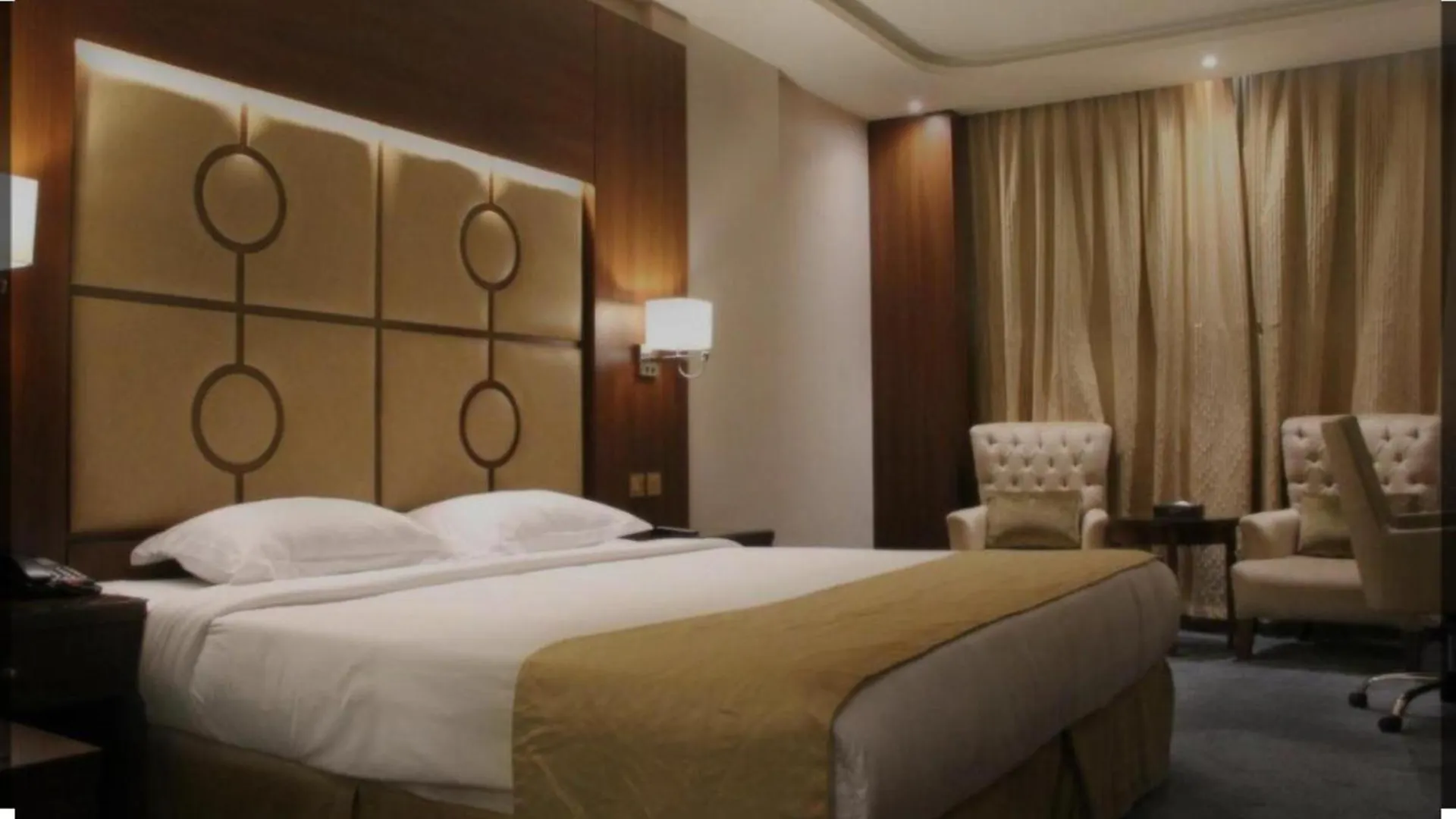 *****  Sunday Harbour Gateway Jeddah Beach Formerly Vivid Plaza Hotel Saudi Arabia