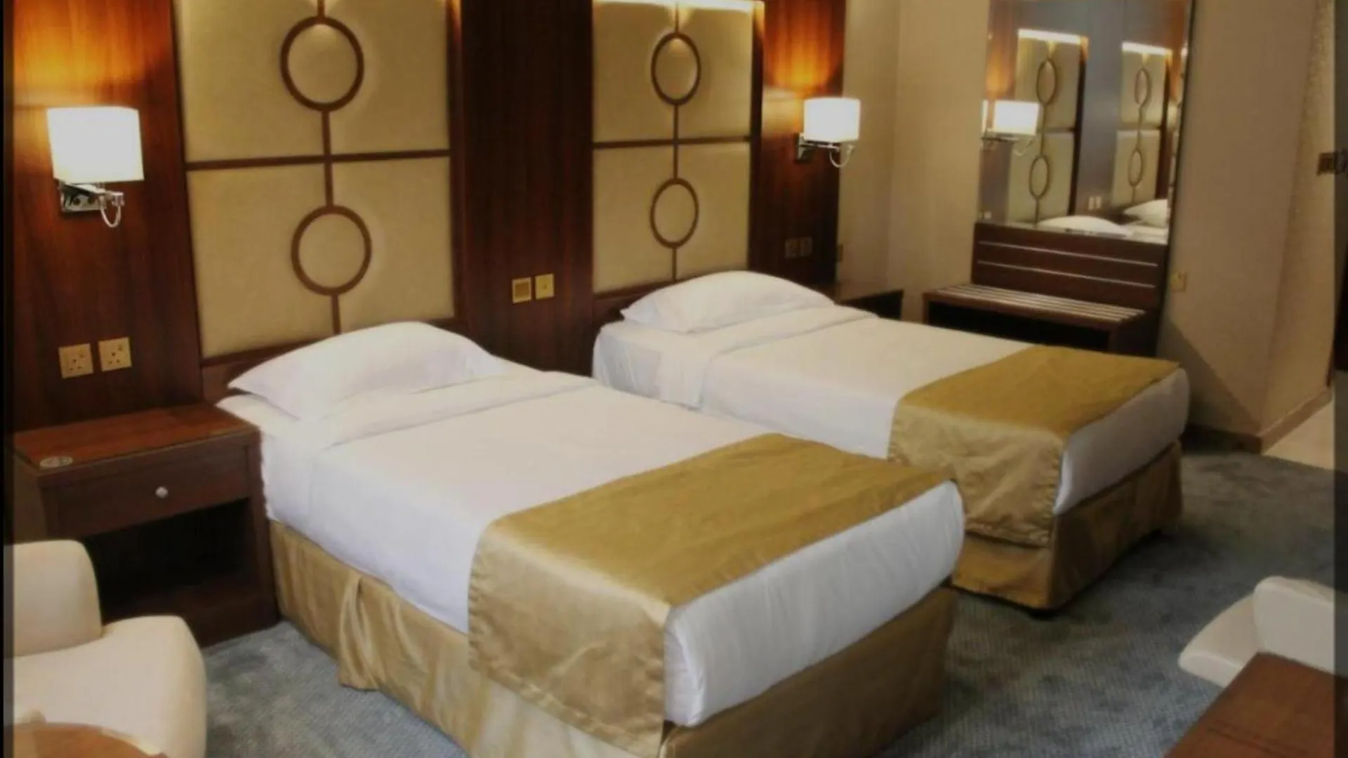 Sunday Harbour Gateway Jeddah Beach Formerly Vivid Plaza Hotel