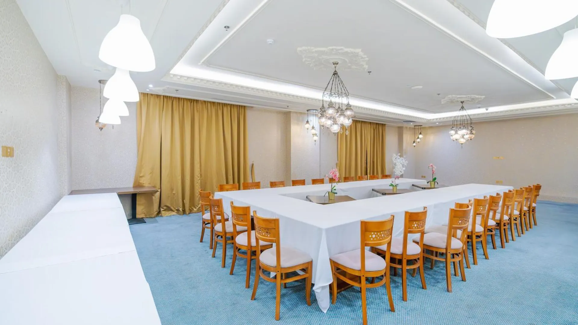 Sunday Harbour Gateway Jeddah Beach Formerly Vivid Plaza Hotel 0*,