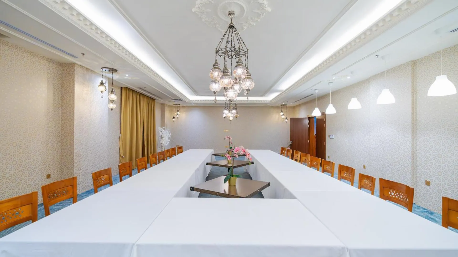 Sunday Harbour Gateway Jeddah Beach Formerly Vivid Plaza Hotel