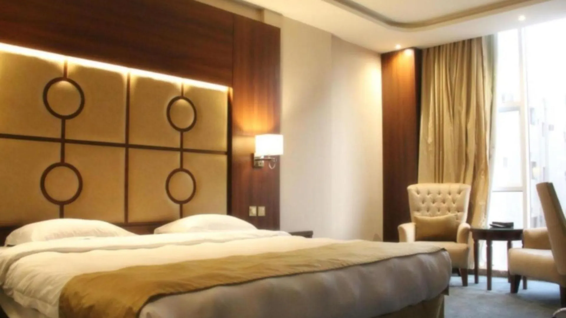 Sunday Harbour Gateway Jeddah Beach Formerly Vivid Plaza Hotel