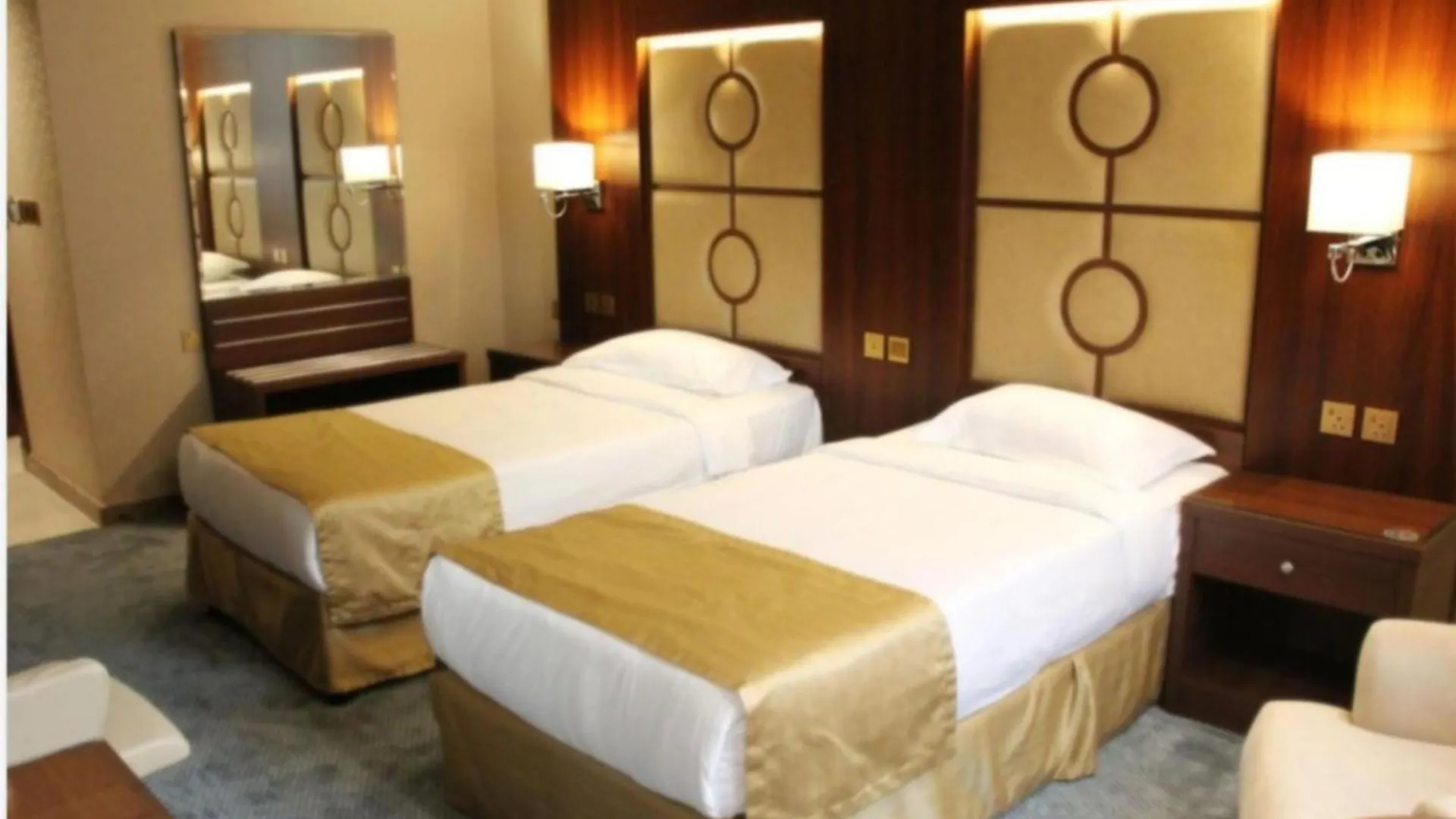 Sunday Harbour Gateway Jeddah Beach Formerly Vivid Plaza Hotel