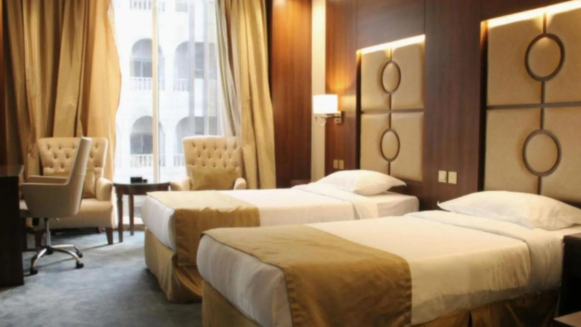 Sunday Harbour Gateway Jeddah Beach Formerly Vivid Plaza Hotel